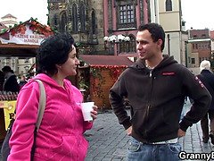 Nainen, Mummo, Vanhempi, Äiti, Todellisuus