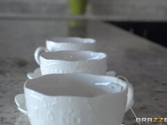 밀프, 선생, 쓰리섬, 젖가슴