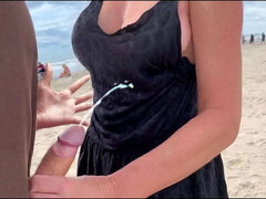 Strand, Stor kuk, Avsugning, Sperma shot, Handjobb, Milf, Utomhus, Offentlig