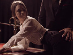 흑갈색 머리, 대학교, 지배, 자연의 가슴, 거칠게, 비서, 엉덩이 때리기, 키가 큰