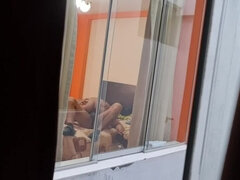 Amateur, Brunette brune, Tromperie, Fille latino, Orgasme, Espionne, Nénés, Voyeur