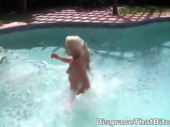 Vacker, Blondin, Avsugning, Bystig, Cougar, Långt ner i halsen, Onani, Styvmamma