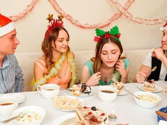 Stor stjärt, Stor kuk, Avsugning, Doggystyle, Fyrkant, Naturliga tuttar, Tonåring, Tuttar