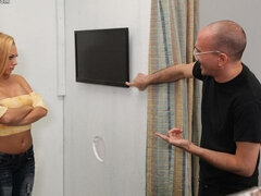 Rit, Velik kurac, Fafanje, Luknja v steni, Dekle drka tiča, Samozadovoljevanje, Obrito, Odstranjevanje