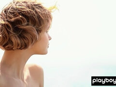 Ruskeahiuksinen, Luonnollinen, Luonnolliset tissit, Ulkona, Ajeltu, Laiha, Soolo, Tissit