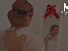 Avsugning, Creampie, Flickvän, Grupp, Handjobb, Onani, Orgie, Porrstjärnor