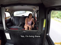 Amaterji, Velika rit, Evropska, Obrazno, Naravne joške, Kratki lasje, Tetovaže, Joške