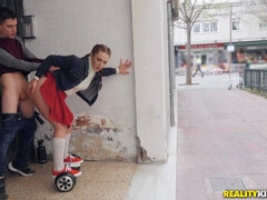 Kolis picsák, Hatalmas, Óriási fasz, Filigrán alkatú, Nyilvános, Tini, Begyek