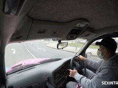 Nana, Sucer une bite, Brunette brune, Tir de sperme, Léchez, Mère que j'aimerais baiser, Public, Chatte