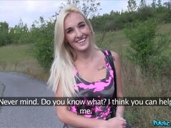 Amateur, Sucer une bite, Voiture, Tromperie, Couple, De plein air, Pov, Public