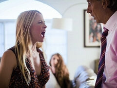 Doigter, Branlette thaïlandaise, Embrassement, Masturbation, Chatte, Rasée, Adolescente, Nénés