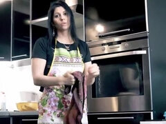 Anal, Mamada, Morena, Madres para coger, Tetas naturales, Español, Madrastra, Tabú