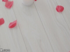 Stor kukk, Store pupper, Barmfager, Skole, Erotisk, Kyssing, Naturlige bryster, Pupper