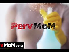 Veľký zadok, Veľké péro, Kuřba, Striekanie semena, Milf  mčbp, Prirodzené prsia, Jačania, Nevlastná mama