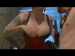 여자 지배, 핑거링, 하드코어