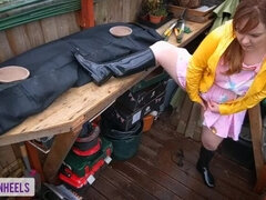 Anális szex, Popó, Csizmák, Elkapott, Fétis, Kaucsuk, Lövellt, Tabu