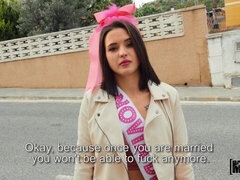 Enthousiasteling, Grote lul, Grote mammen, Bruinharig, Hondjeshouding, Openbaar, Tiener, Tieten likken