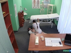 Avsugning, Doktor, Doggystyle, Fingering, Slick, Kontor, Fitta, Uniform