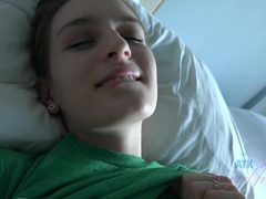 Amaterji, Blondinka, Footjob, Girlfriend, Hlačke, Prvoosebno snemanje seksa, Obrito, Spanje