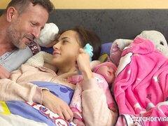 Amatør, Soverom, Stor kukk, Bakfra, Slikking, Truser, Fitte, Pupper