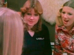 Tyłek, Lesbijka, Naturalne cycki, Cipka, Ogolona, Chudy, Odpędzanie, Markowy