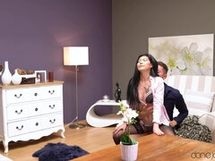 Cumizás, Kőkemény, Valóság, Harisnya