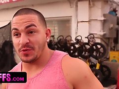 Amatør, Sperm skott, Dype svelg, Firkant, Hd, Orgie, Skrikende, Tenåring