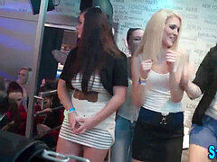 Любители, Минет, Одетые девушки голые парни, Европейки, Оргии, Вечеринка, Реалити, Молоденькие