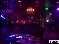 Anal, Sucer une bite, Brunette brune, Plantureuse, Faciale, Hd, Interracial, Chatte