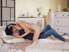 Kuřba, Brunetka, Na tvár, Hd, Prírodné, Orgazmus, Vychudnutá, Kozičky