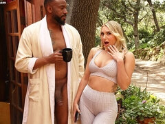 Μεγάλος κώλος, Μεγάλος πούτσος, Μεγάλα βυζιά, Ξανθιά, Πίπα, Σε στάση σκύλου στα τέσσερα