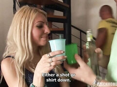 素人, バック, グループ, 手コキする, オージー, ショートヘア, タトゥー, ティーン