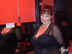 Iso perse, Iso kulli, Isot tissit, Suihinotto, Rintava, Takaapäin, Vanhempi