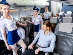 18 χρονον, Κώλος, Σε στάση σκύλου στα τέσσερα, Κουαρτέτο, Φυσικά βυζιά, Κοκκαλιάρης, Έφηβος, Βυζιά