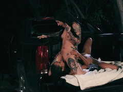 69 negenenzestig, Kont, Bruinharig, Zoenen, Likken, Buiten, Kut duiken, Tieten likken