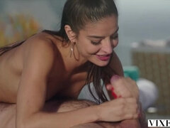 69, Brunetka, Sedenie na tvári, Na tvár, Honění, Výprask, Fajka  sanie, Kozičky