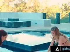 18 ans, Nana, Gros seins, Doigter, Poilue, Hd, Lesbienne, Caoutchouc