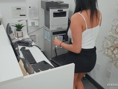 Mačiatko, Veľký zadok, Kuřba, Milf  mčbp, Prirodzené prsia, Švédska rojka, Kozičky