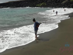 Amatør, Strand, Pik sutte, Brunette, Håndjob, Orgasme, Pov, Ryger