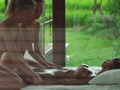 Nana, Gros seins, Lesbienne, Seins naturels, Actrice du porno, Russe, Adolescente, Plan cul à trois