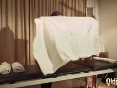 Blondine, Pik sutte, Sædskud, Hårdt, Massage, Serbien, Teenager, Trekant