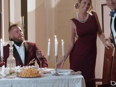 Amerykański, Tyłek, Blondynka, Obciąganie, Styl na pieska, Cipka, Spanking, Tatuaż