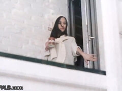 Sucer une bite, Brunette brune, Couple, Gorge profonde, Hard, Embrassement, Gicler, Nénés