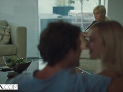 Grosse titten, Blondine, Blasen, Betrug, Schwanz, Lecken, Muschi, Reiten