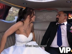 Brunett, Bystig, Hanrej, Naturliga tuttar, Pov, Stockings, Tatuering, Tuttar