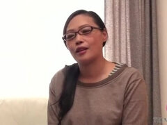 Asiatisch, Gehörnter ehemann, Hundestellung, Fingern, Lecken, Reif, Milf, Orgasmus