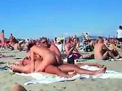 엉덩이, 해변, 오랄섹스, 흑갈색 머리, 젖꼭지, 야외의, 현실, 관음증이 있는 사람