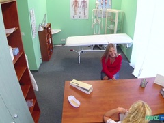 69 negenenzestig, Enthousiasteling, Vingeren, Lesbisch, Likken, Kantoor, Kut duiken, Uniformpje