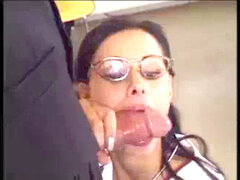 Suihinotto, Ruskeahiuksinen, Äiti jota haluaisin panna, Äiti