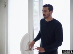 Velké péro, Kuřba, Podvádění, Creampie, Péro, Hardcore, Přírodní prsa, Vysoké